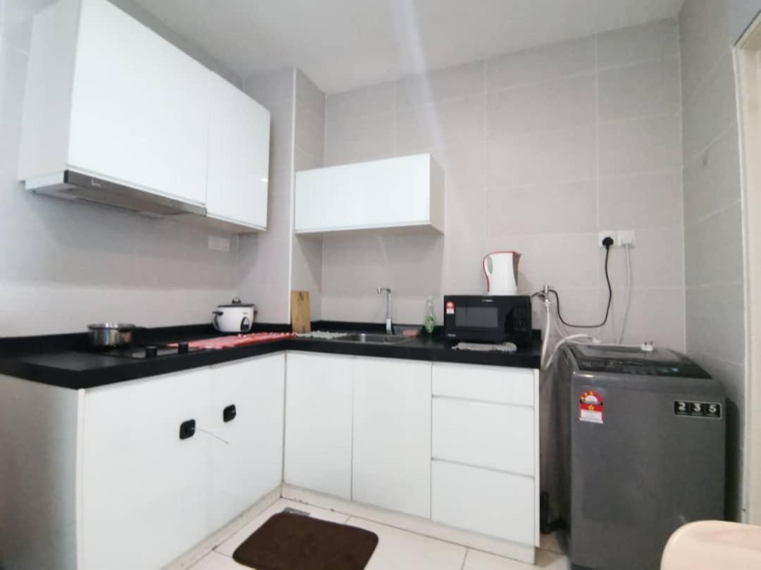 Homestay Kuala Lumpur ; Terminal TBS ; Bukit Jalil Bagian luar foto